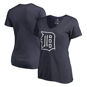 NEW Detroit Tigers Fanatics Plus V-Neck T-shirt (fits like a 20-22W)